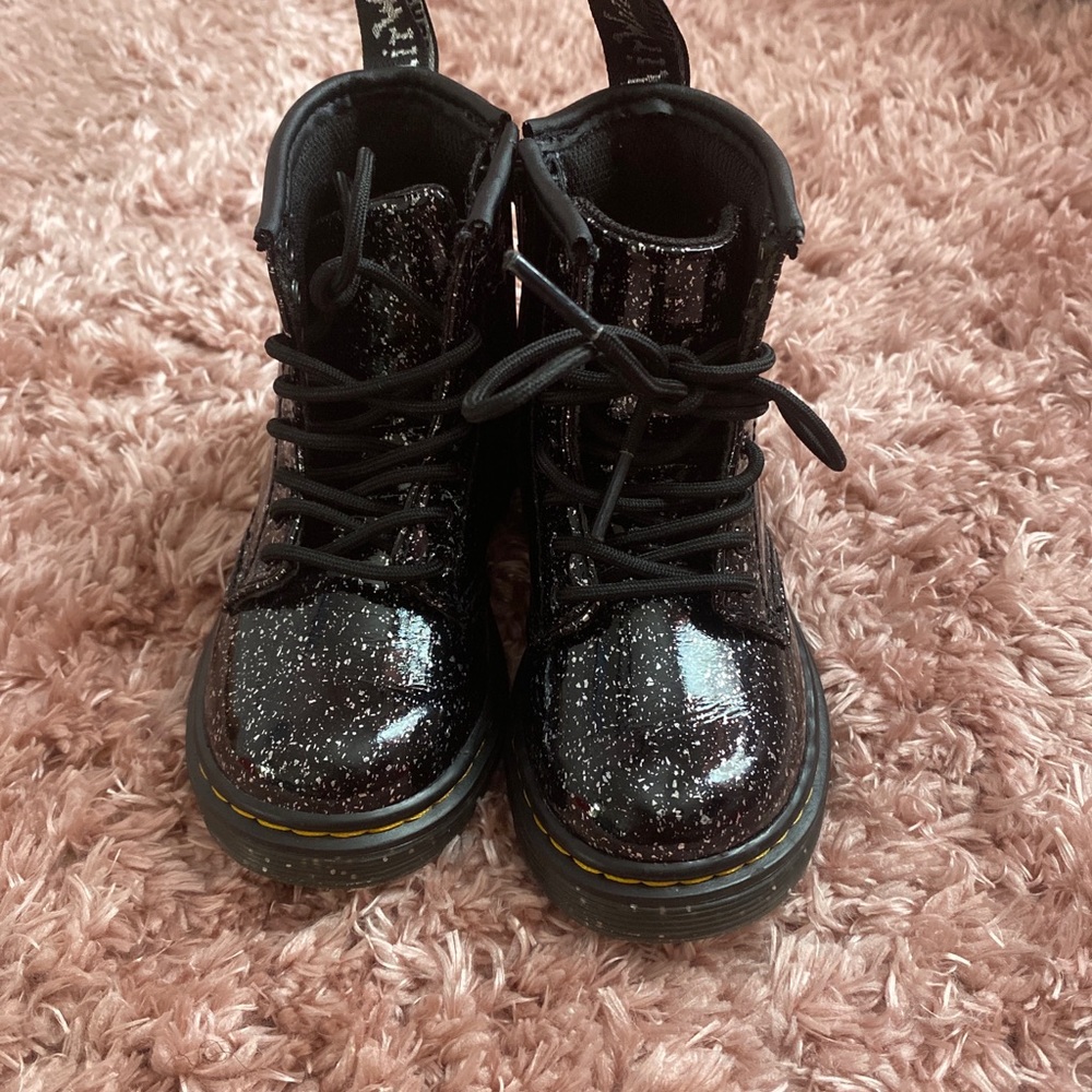Toddler size 7c DR martens